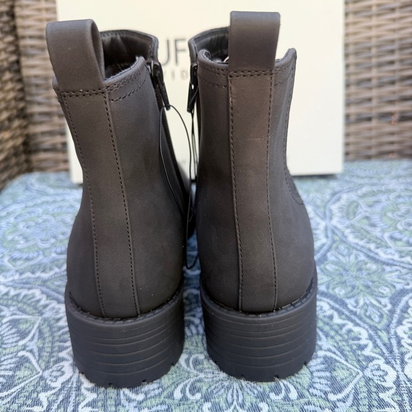 Buffalo David Bitton Women’s Anna Chelsea Boots Black Water Repellent Size 10 - Picture 9 of 14